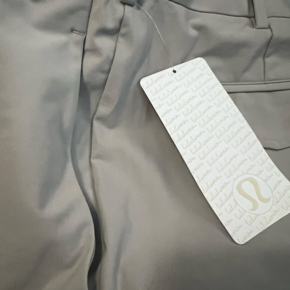 lululemon athletica Men's Hybrid Shorts - Gray NWT - Picture 11 of 12